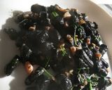 Foto del passaggio 3 della ricetta Gnocchetti al nero di seppia con burro, salmone e rucola