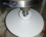 Színes-ízes kenyérkoszorú recept fázis 2 fotója