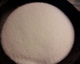Foto del paso 2 de la receta: Flan casero 🍮 súper fácil!