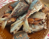 Foto langkah ke 1 dari resep Ikan Goreng Siram Kuah Kecap Pedas.