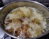 गावरानी चणे आणि तुरीचे चाकवत घातलेले वडे.(Gavran Chane Turi Chakvat Bhaji Vade Recipe In Marathi) रेसिपी स्टेप 5 फोटो 