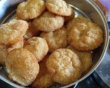 "जाळीदार अनारसे" (Anarse Recipe In Marathi) रेसिपी स्टेप 7 फोटो 