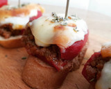 Foto del paso 6 de la receta: Pincho de pimiento del piquillo relleno de boloñesa con queso