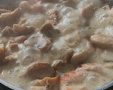 Foto del paso 5 de la receta: Muslo deshuesado de pollo con verduras y salsa de leche de coco