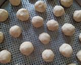 Foto del paso 2 de la receta: Chipas de queso caseros con fécula de mandioca.