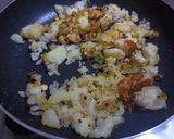 A picture of step 1 of Mysore bhaji dosa.
