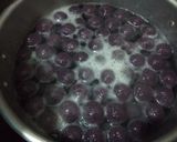 Foto langkah ke 3 dari resep Wedang ronde ubi ungu.