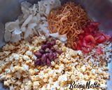 A picture of step 2 of Sorghum Popcorn Bhel.