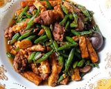 Foto langkah ke 2 dari resep Tumis kacang panjang tempe dg hati ampela masak pakai kayu bakar.