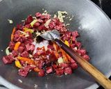 Foto langkah ke 2 dari resep 507. Oseng Luncheon Saus Tiram.