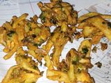 Traditional Aloo Palak pakory