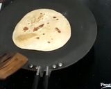 A picture of step 5 of Chatur paratha.
