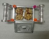 A picture of step 8 of Peanut Chikki.
