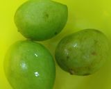 A picture of step 1 of Raw mango drink.