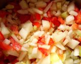 A picture of step 2 of Gazpacho Extremeño.