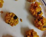 A picture of step 3 of Bhunthi laddu.