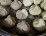 A picture of step 4 of Off White (Momos).