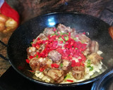 Foto del paso 3 de la receta: Rabo de toro en salsa con especias