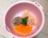 Foto langkah ke 1 dari resep Sup Pangsit Sederhana ala Anak Kos.