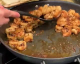 Foto del paso 4 de la receta: Camarones Al Mojo de Ajo #lacocinadeconsuelo