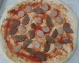 Foto langkah ke 8 dari resep (Sourdough Discard) Homemade Pizza - Sosis & Bakso.