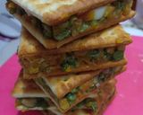 Foto langkah ke 6 dari resep Crackers Ragout Ayam Sayur.