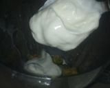 A picture of step 2 of Avocado smoothie 2.