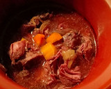 Foto langkah ke 4 dari resep Slow cooker beef pot roast.