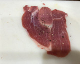 Foto del paso 5 de la receta: Rollitos de pavo con mozzarella y jamón 🦃