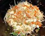 Foto del paso 4 de la receta: Chaufa de vienesas