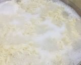 A picture of step 2 of Creamy Cuppa Maggi.