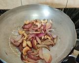 A picture of step 3 of Methi Matar Malai.