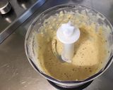 Une image de l'étape 5 de Sauce salade au fromage, ail mariné et vinaigre de malt.