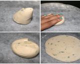 A picture of step 4 of Pudine (mint) ki Roti.
