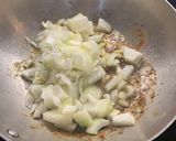 A picture of step 3 of Chicken Paprika.