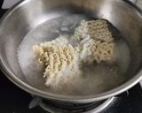 A picture of step 1 of Maggi balls.