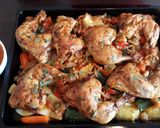 Une image de l'étape 4 de Cuisses de poulet au four, légumes vapeur.