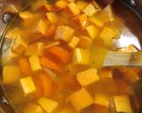 Gyömbéres édesburgonya-krémleves recept fázis 2 fotója