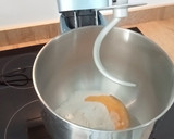 Foto del paso 2 de la receta: Pan de leche rellenos de queso y pavo