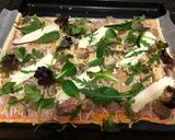Foto del paso 8 de la receta: Pizza de setas, camembert y brotes tiernos (súper mezcla de quesos)