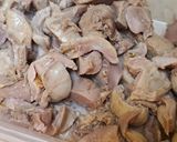 Foto langkah ke 2 dari resep Oseng Ampela Ayam Pedas Manis.