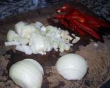 Foto del paso 2 de la receta: Pollo condimentado con papas
