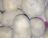 A picture of step 1 of Potato omelette.