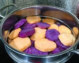 Hình bước làm 1 của món Bánh trung thu khoai lang tím (nhân khoai lang vàng)