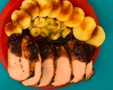 Foto del paso 9 de la receta: Mi carré de cerdo con salsa de frutillas a la azúcar negra, bananas acarameladas y papas al vapor