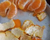 Foto langkah ke 1 dari resep Chocolate Dipped Oranges.