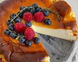 Foto langkah ke 5 dari resep [Eps. 61] Burnt Basque Cheesecake 🧀 🍰.