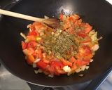 Une image de l'étape 6 de One pot pasta poivron, tomates, pancetta, oignon, origan.