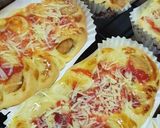Foto langkah ke 6 dari resep Roti Sosis Caterpillar/Hotdog Empuk Ueeenak 🌭😍.