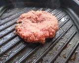 美式牛肉漢堡的食譜步驟1照片